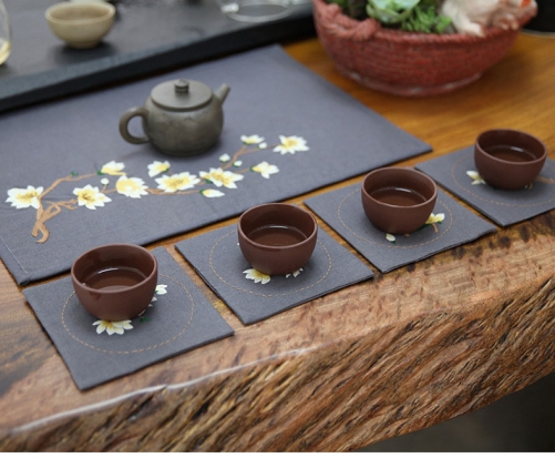 中国布艺刺绣杯垫 手工茶垫